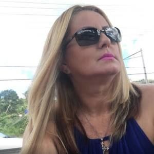 Meet your Posher, Ivette